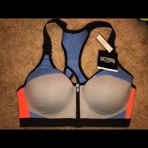 BRAND NEW VICTORIA’S SECRET SPORT BRA